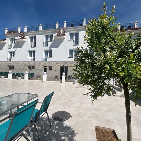 Danelis Hotel Edelény Eksteriør billede