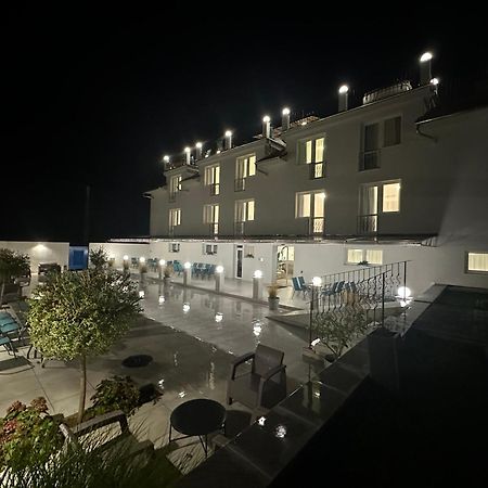 Danelis Hotel Edelény Eksteriør billede