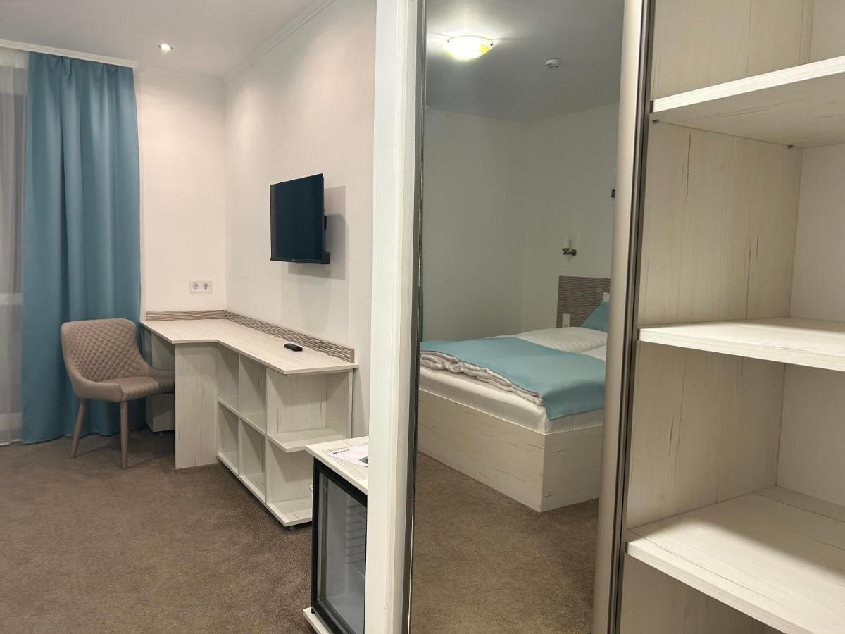 Danelis Hotel Edelény Eksteriør billede